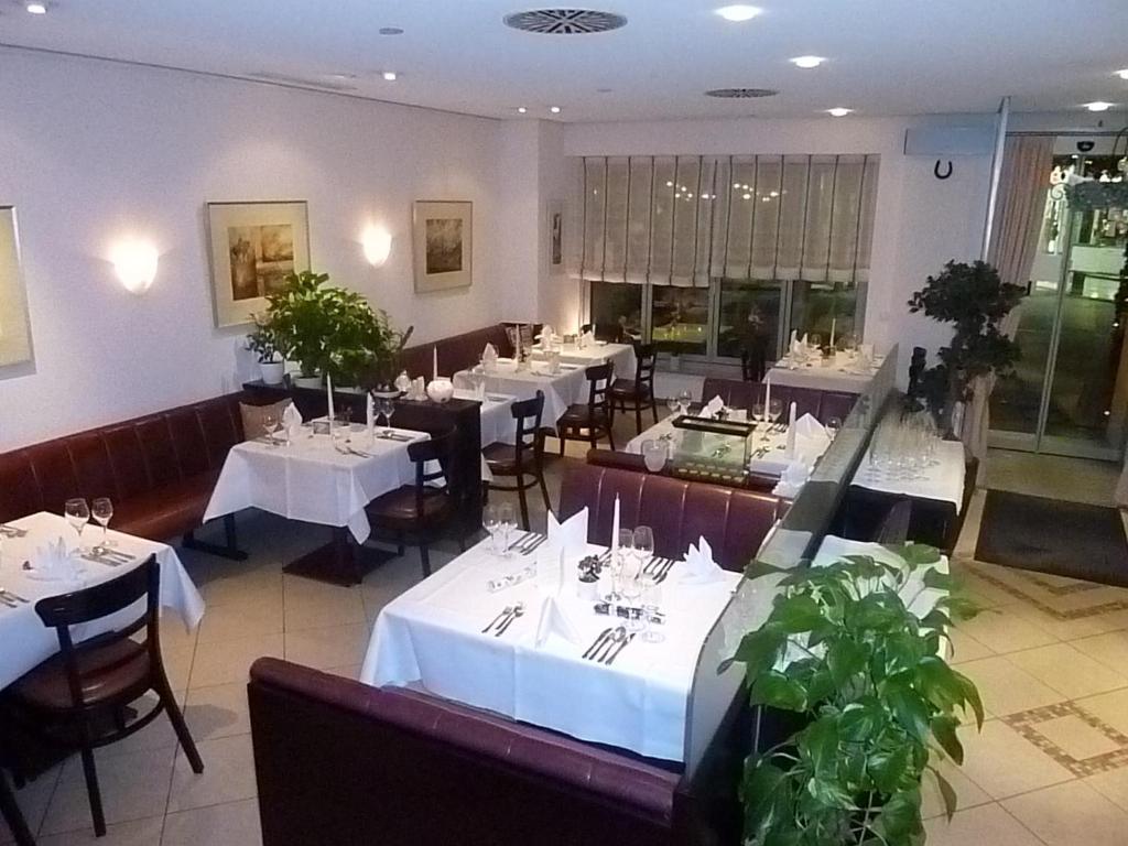 Hotel & Restaurant "Zur Rose" Иберлинген Экстерьер фото